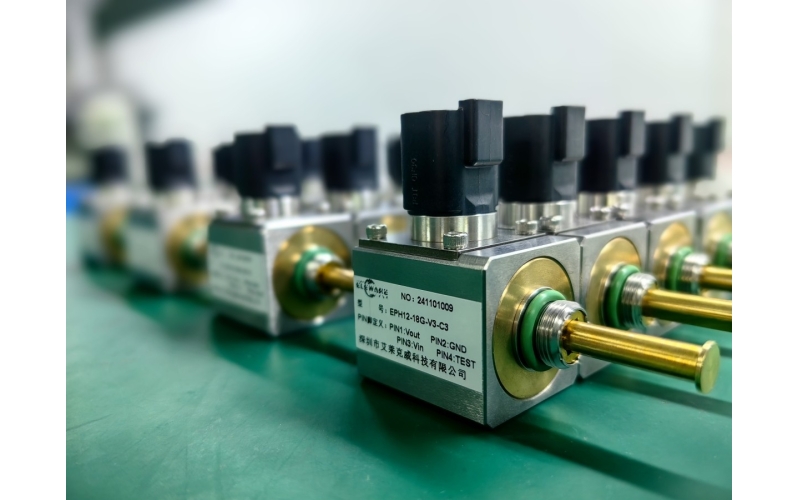 閥芯位置傳感器是用于精確監(jiān)測閥門開度的檢測裝置，主要服務(wù)于液壓控制、工業(yè)自動化及環(huán)境監(jiān)測等領(lǐng)域